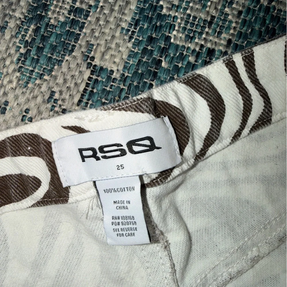 •RSQ• Zebra Print Pants - Picture 3 of 6